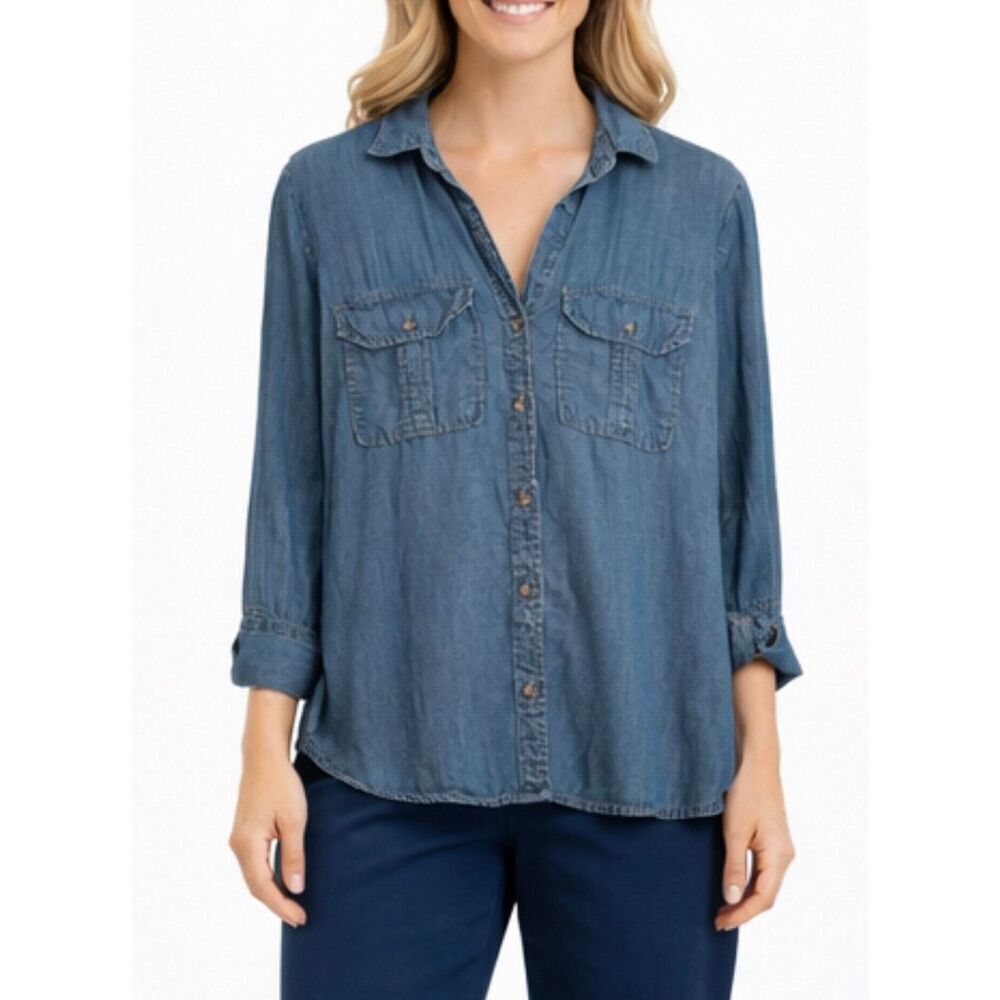 Cloth & Stone Anthropologie chambray  button down size M